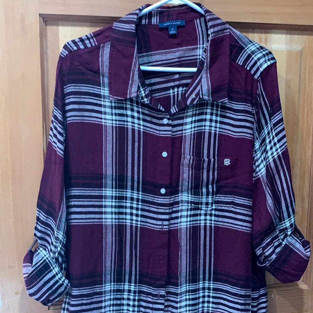 Women’s long sleeve shirt